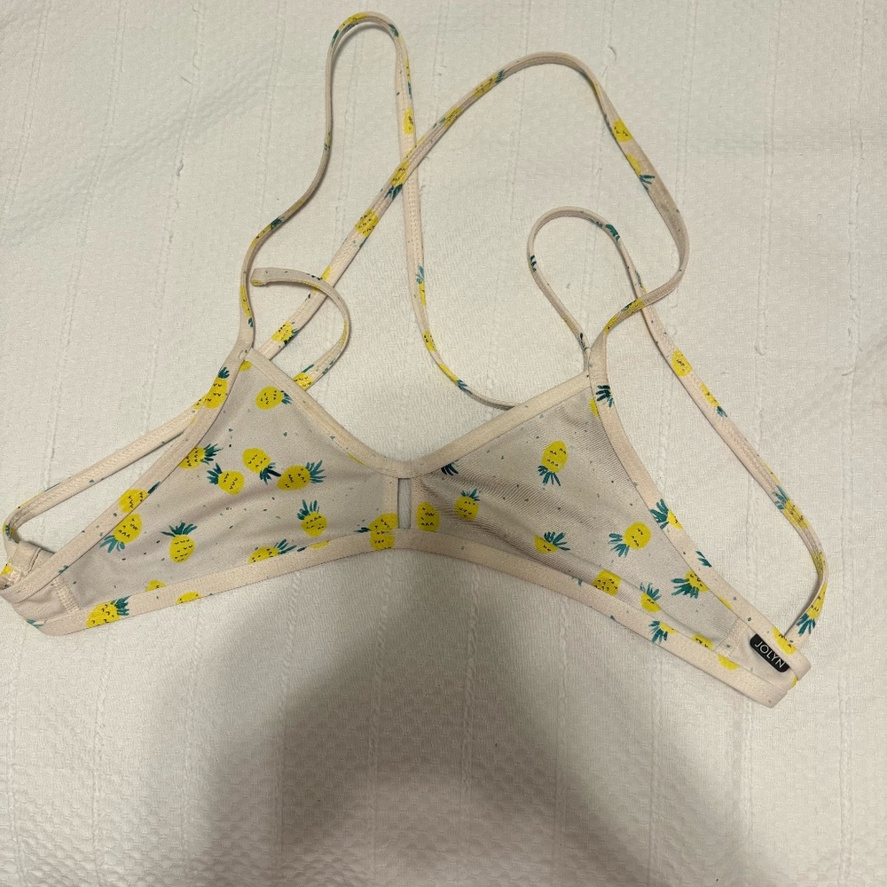 Jolyn pineapple vent style swim bikini top - size small